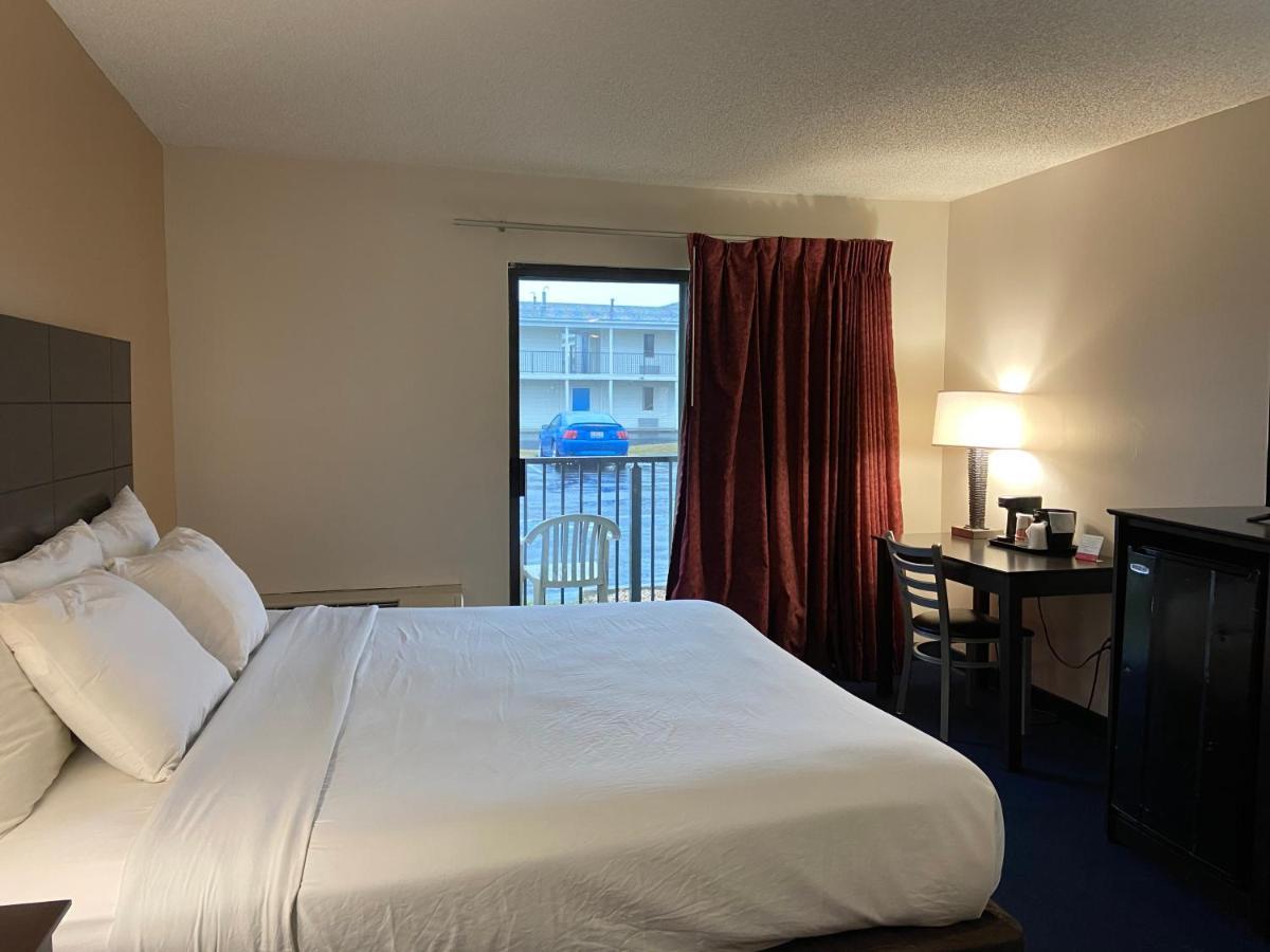 Econo Lodge Inn & Suites Рехобот Бич Экстерьер фото