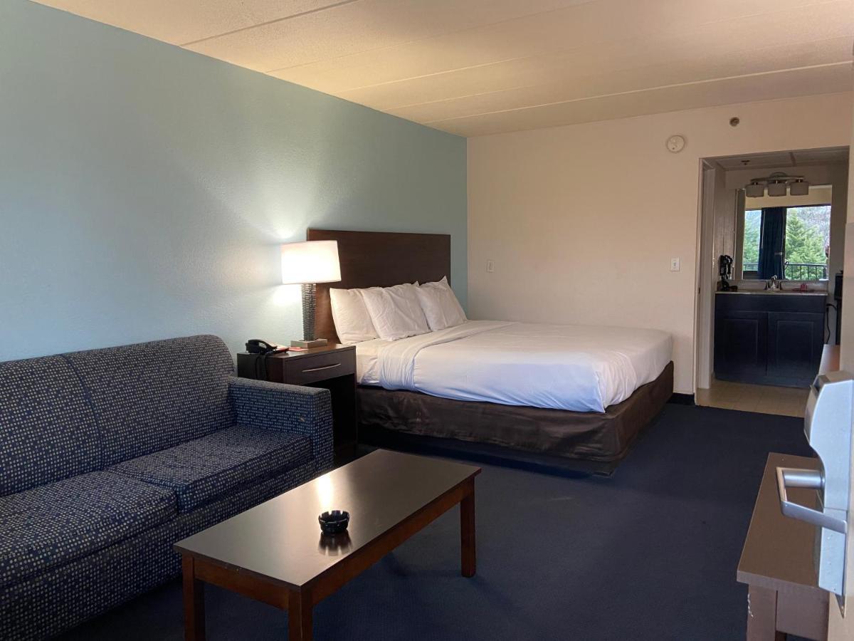 Econo Lodge Inn & Suites Рехобот Бич Экстерьер фото