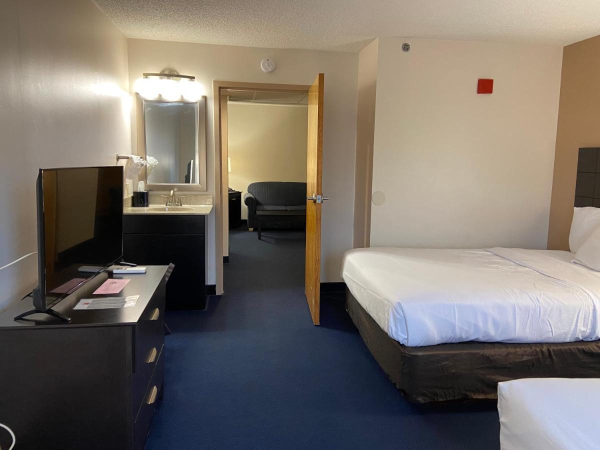 Econo Lodge Inn & Suites Рехобот Бич Экстерьер фото